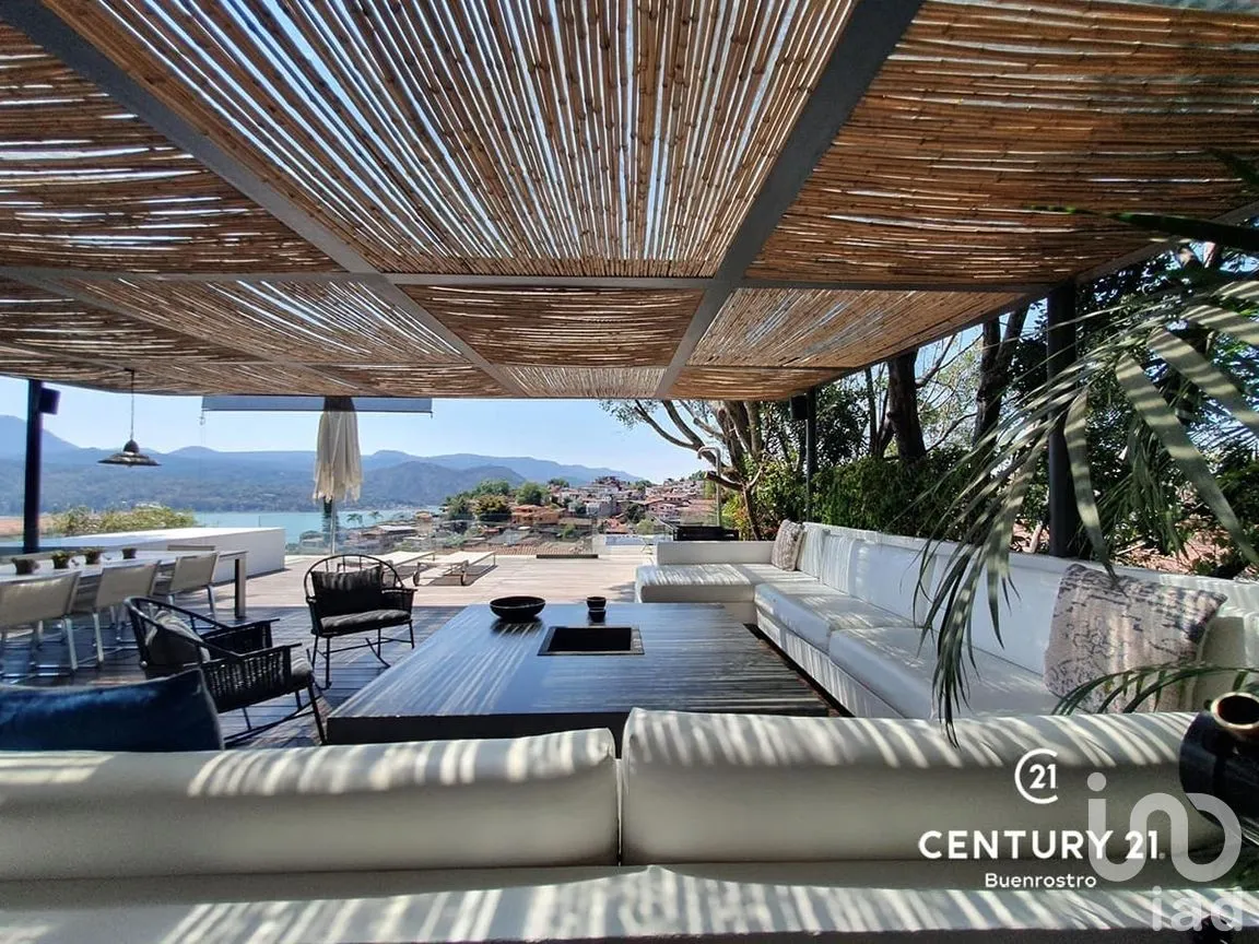 Casa en Venta en Valle de Bravo, Valle de Bravo, Estado de México | NEX-275040 | iad México | Foto 5 de 27