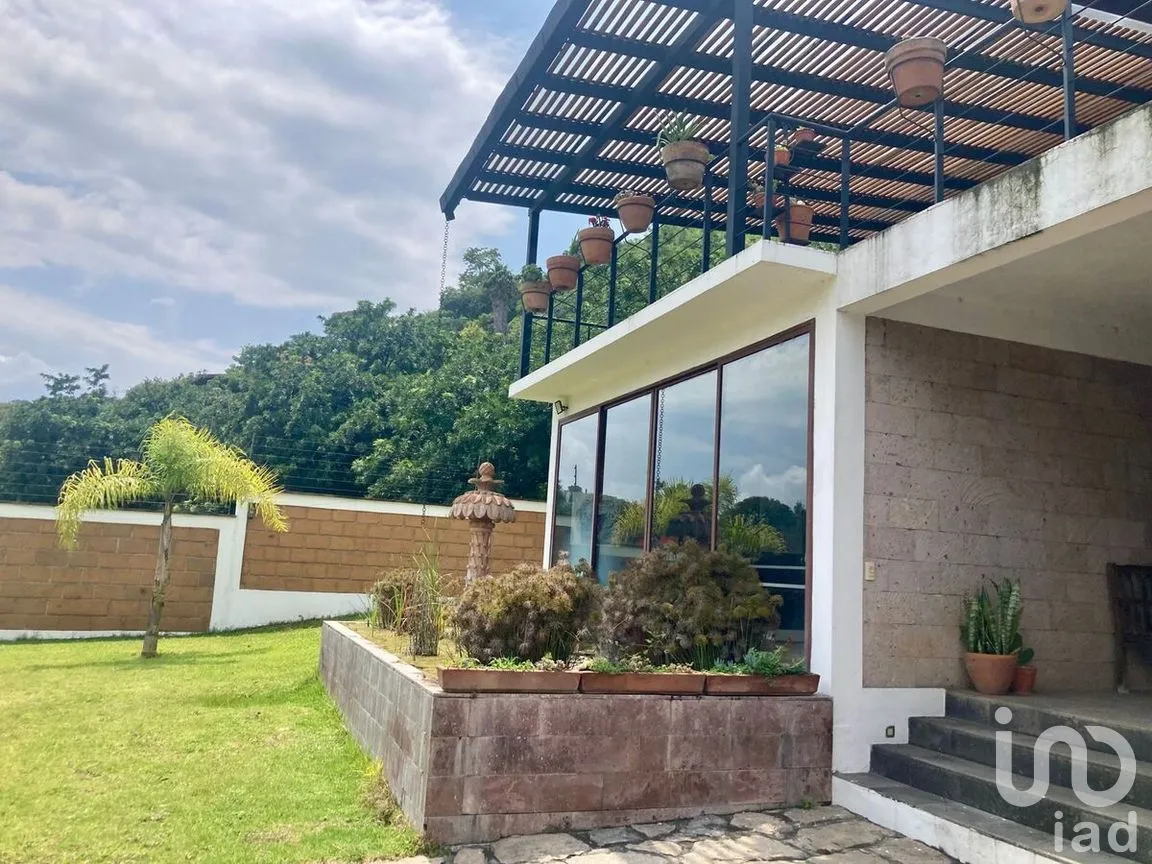 Casa en Renta en San Gaspar, Valle de Bravo, Estado de México | NEX-277394 | iad México | Foto 2 de 18