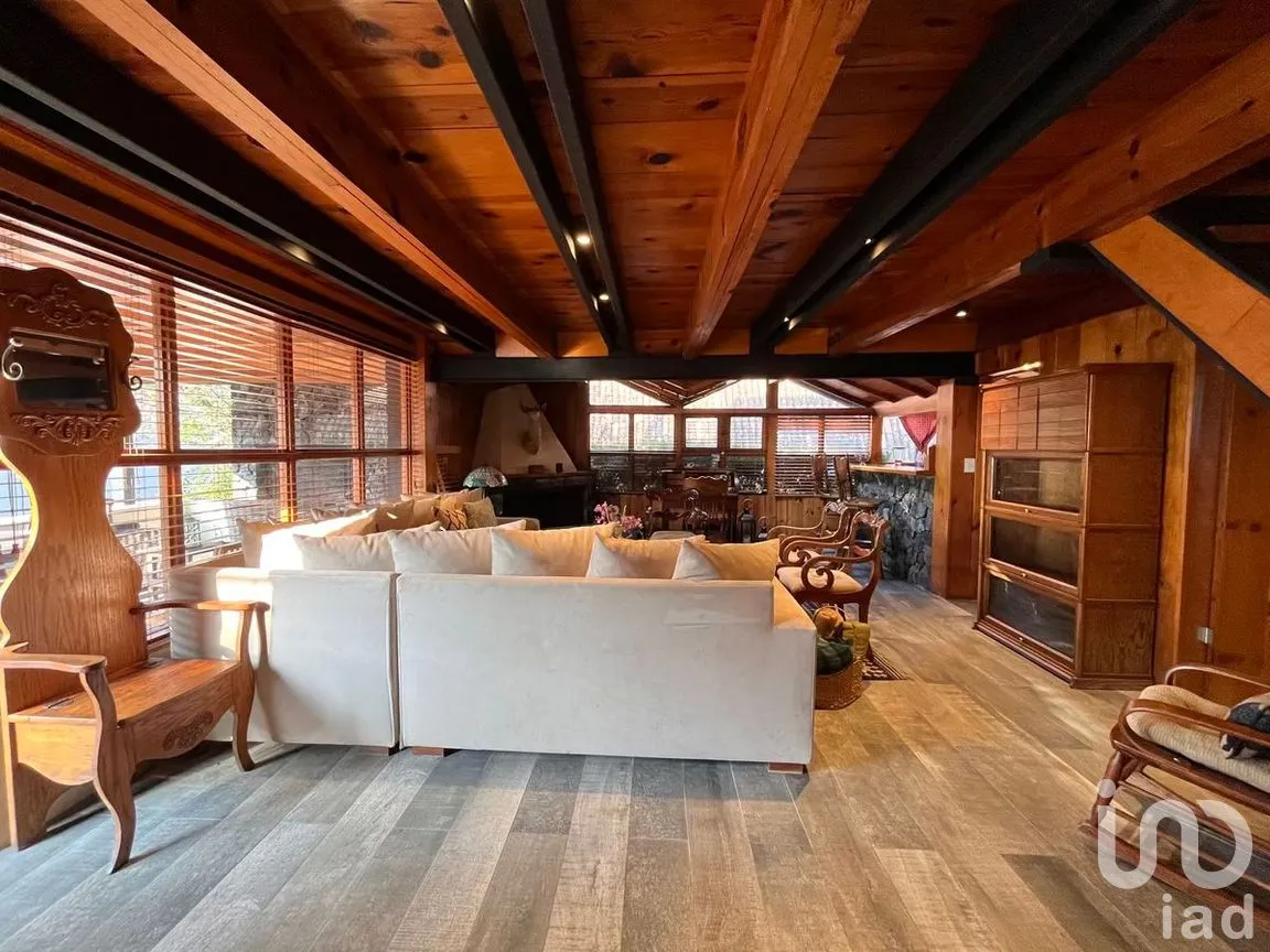 Casa en Venta en Avándaro, Valle de Bravo, Estado de México | NEX-277395 | iad México | Foto 3 de 17