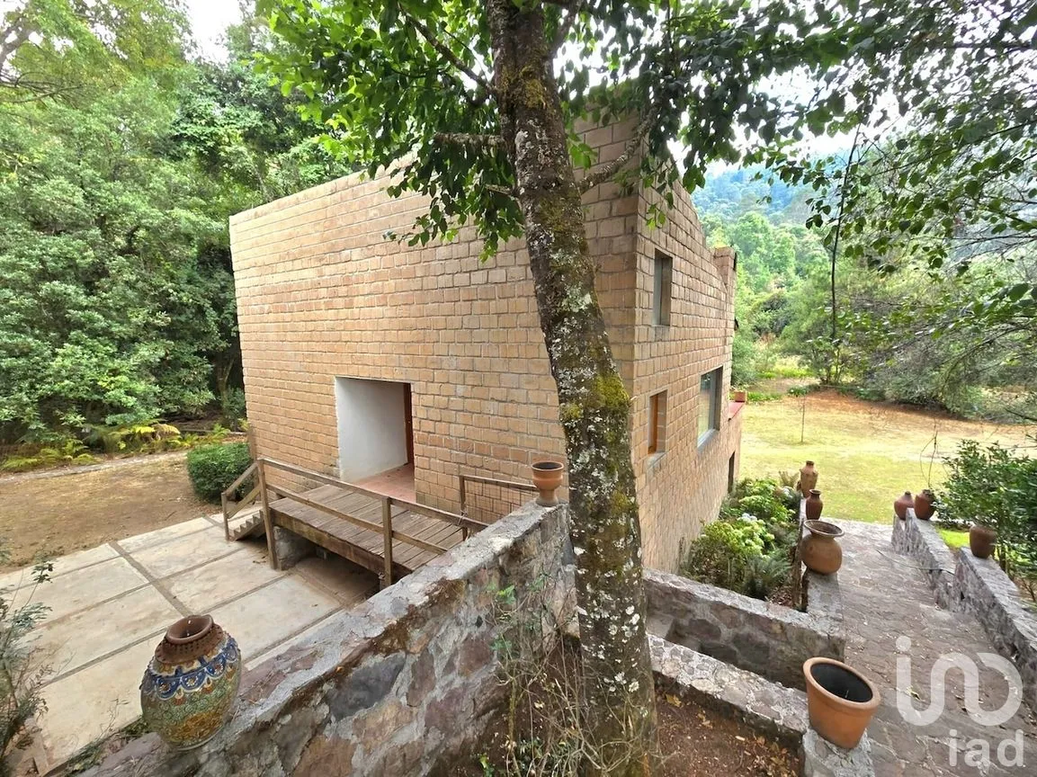 Casa en Renta en La Laguna, Valle de Bravo, Estado de México | NEX-277396 | iad México | Foto 2 de 29