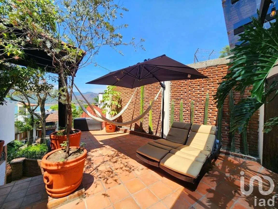 Casa en Venta en Valle de Bravo, Valle de Bravo, Estado de México | NEX-278766 | iad México | Foto 18 de 33