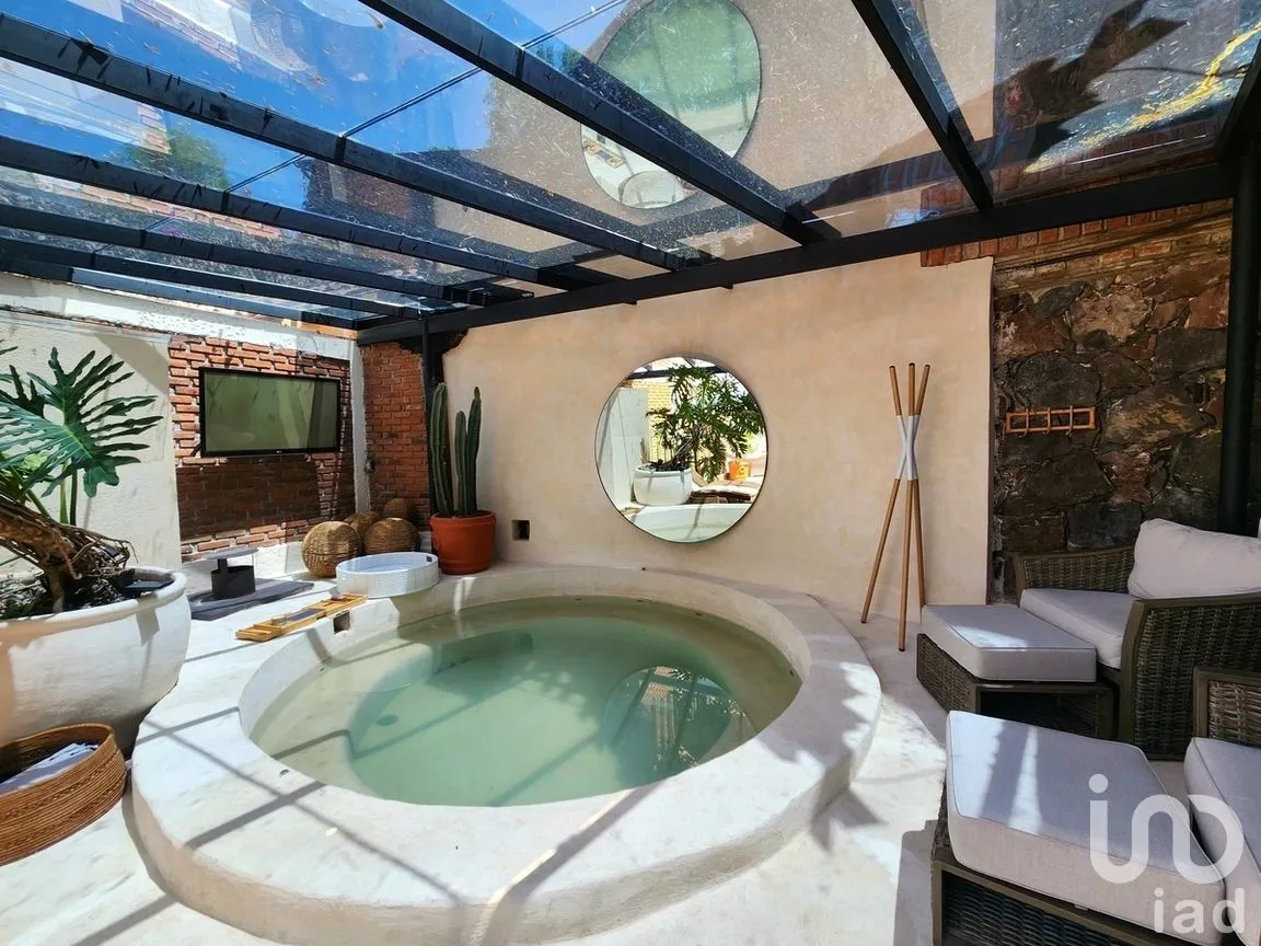 Casa en Venta en Valle de Bravo, Valle de Bravo, Estado de México | NEX-278766 | iad México | Foto 22 de 33
