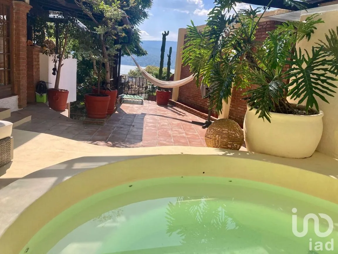 Casa en Venta en Valle de Bravo, Valle de Bravo, Estado de México | NEX-278766 | iad México | Foto 30 de 33