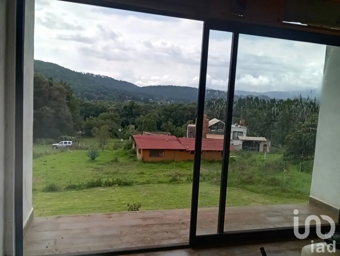 Casa en Renta en Valle de Bravo, Valle de Bravo, Estado de México | NEX-278791 | iad México | Foto 3 de 7