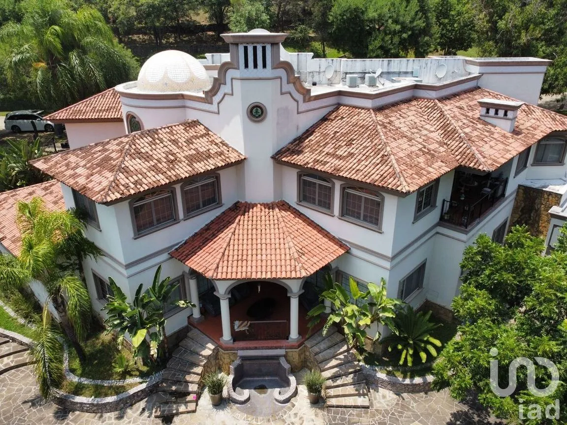Casa en Venta en El Barro, Monterrey, Nuevo León | NEX-280205 | iad México | Foto 1 de 23