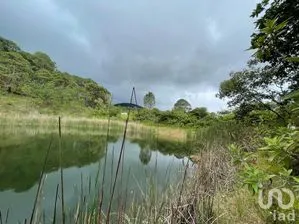 NEX-281837 - Terreno en Venta en Valle de Bravo, CP 51200, Estado de México.