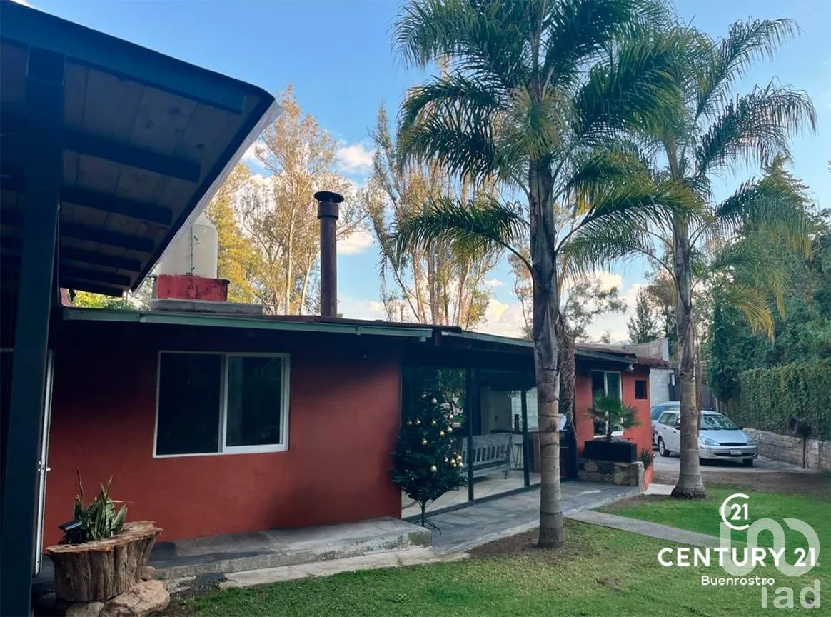 Casa en Renta en Valle de Bravo, Valle de Bravo, Estado de México | NEX-281842 | iad México | Foto 2 de 22