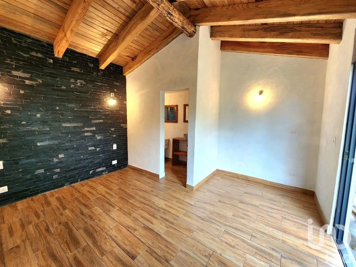 Casa en Renta en Cerro Gordo, Valle de Bravo, Estado de México | NEX-284410 | iad México | Foto 9 de 11
