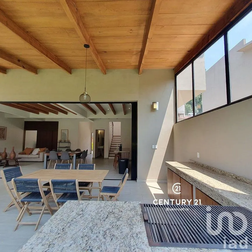 Casa en Venta en Avándaro, Valle de Bravo, Estado de México | NEX-288136 | iad México | Foto 4 de 19