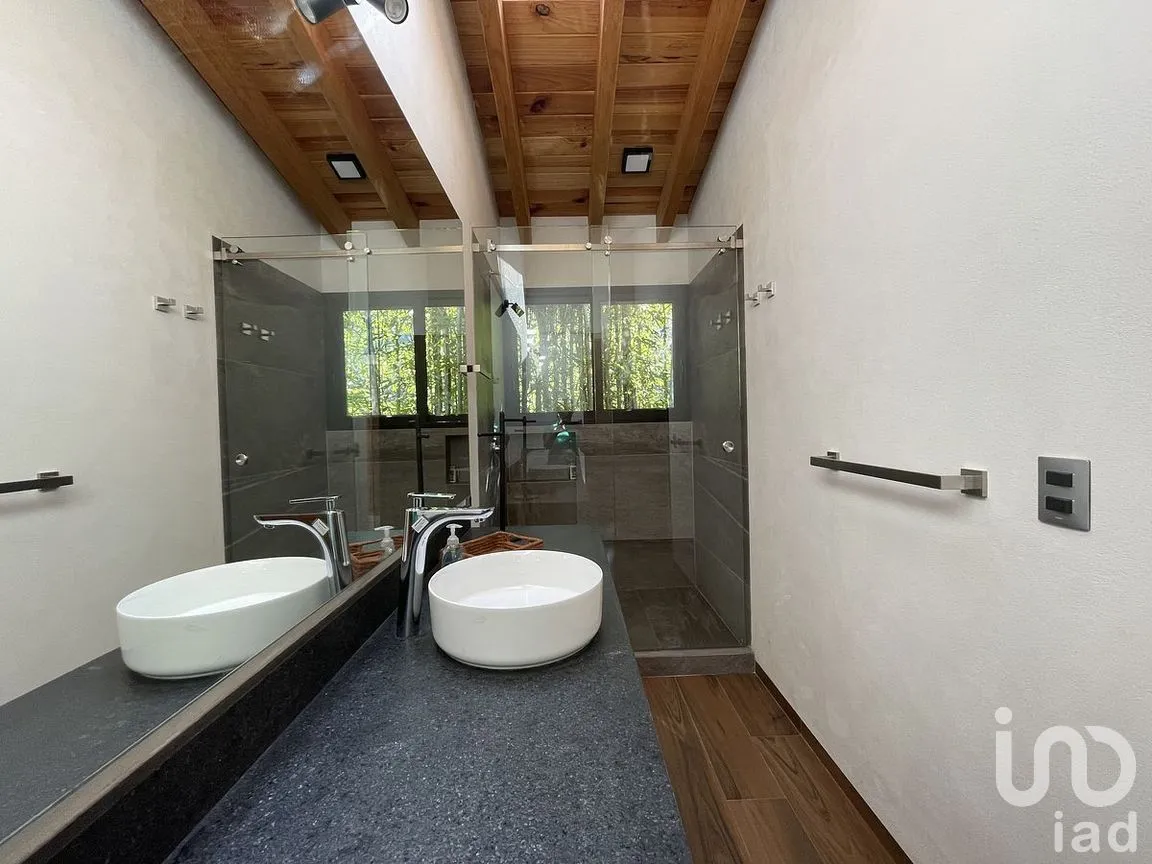 Casa en Venta en Avándaro, Valle de Bravo, Estado de México | NEX-288372 | iad México | Foto 17 de 26