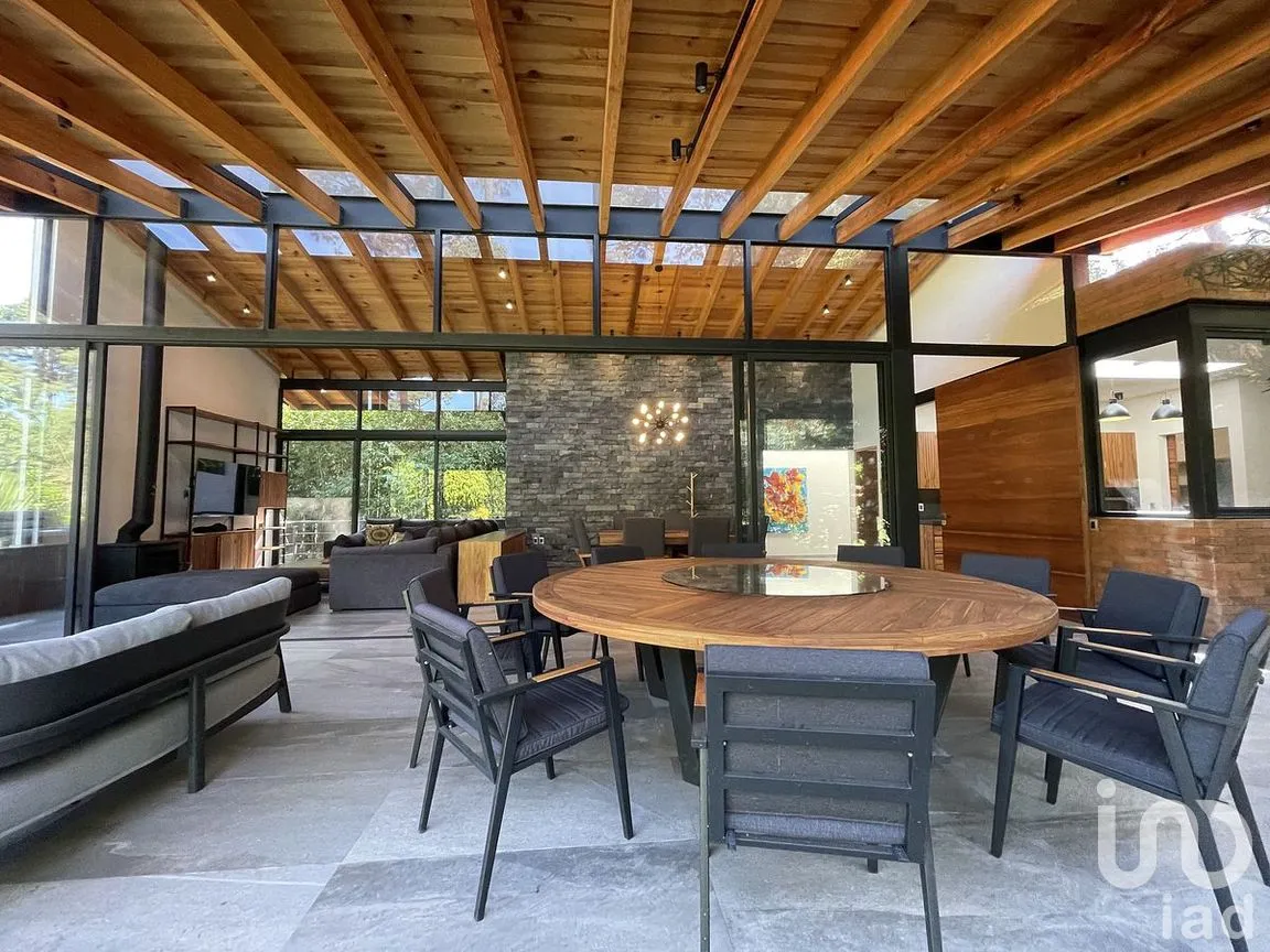 Casa en Venta en Avándaro, Valle de Bravo, Estado de México | NEX-288372 | iad México | Foto 9 de 26
