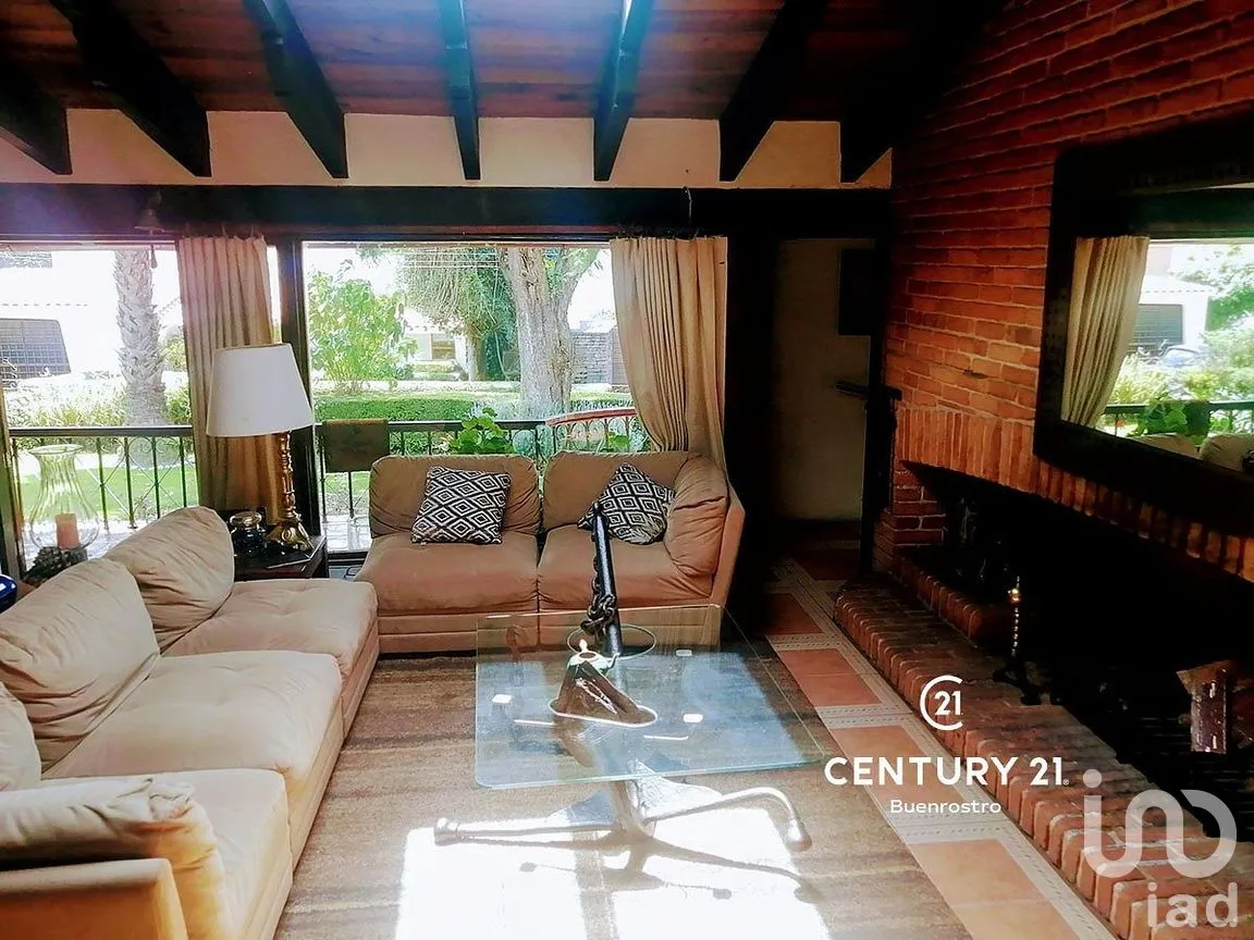 Casa en Renta en Avándaro, Valle de Bravo, Estado de México | NEX-288481 | iad México | Foto 3 de 21