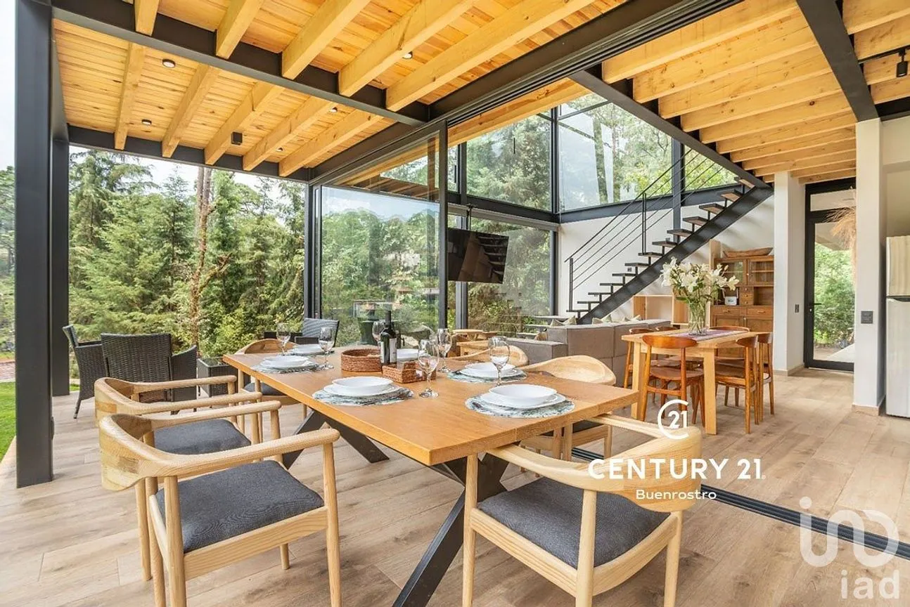 Casa en Venta en Avándaro, Valle de Bravo, Estado de México | NEX-288729 | iad México | Foto 6 de 19