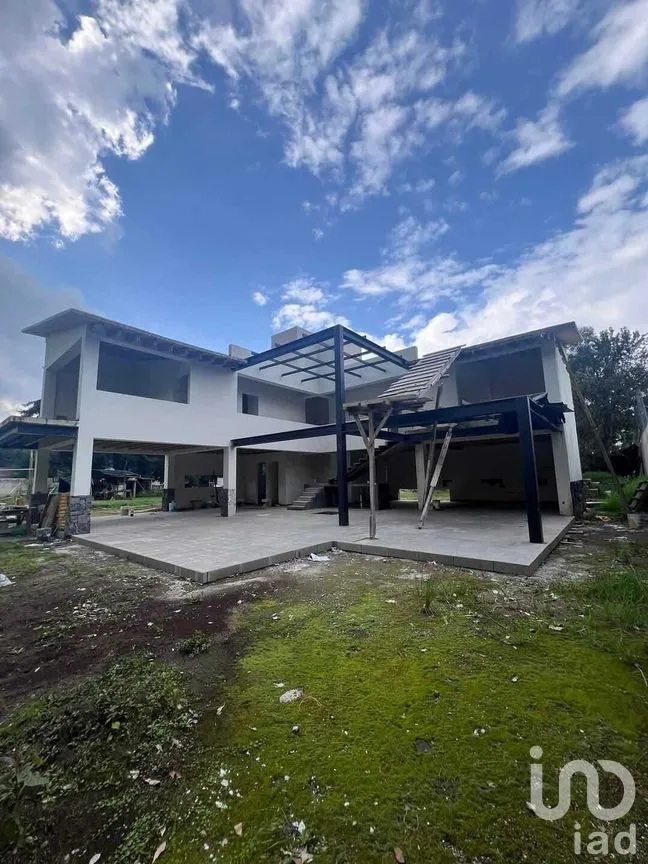 Casa en Venta en Cerro Gordo, Valle de Bravo, Estado de México | NEX-288922 | iad México | Foto 12 de 16