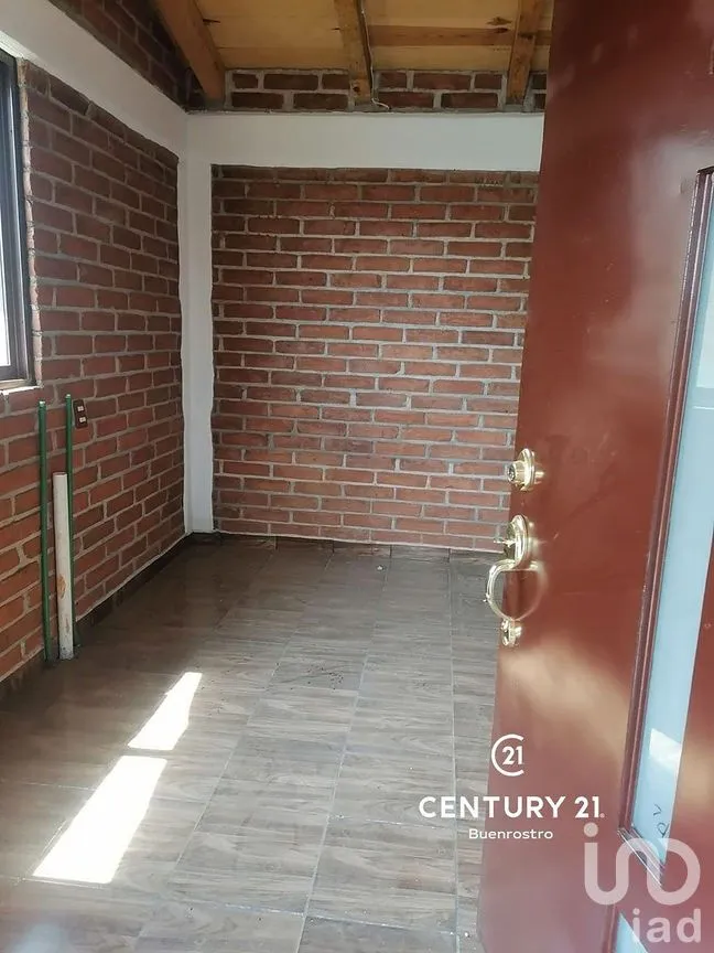 Casa en Renta en Rincón de Estradas, Valle de Bravo, Estado de México | NEX-289287 | iad México | Foto 5 de 7