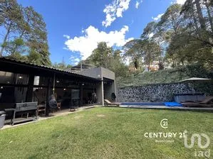 NEX-289348 - Casa en Venta, con 3 recamaras, con 4 baños, con 222 m2 de construcción en Avándaro, CP 51200, Estado de México.
