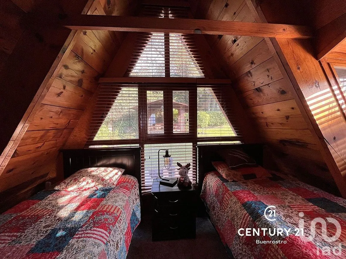 Casa en Renta en Avándaro, Valle de Bravo, Estado de México | NEX-290376 | iad México | Foto 12 de 17