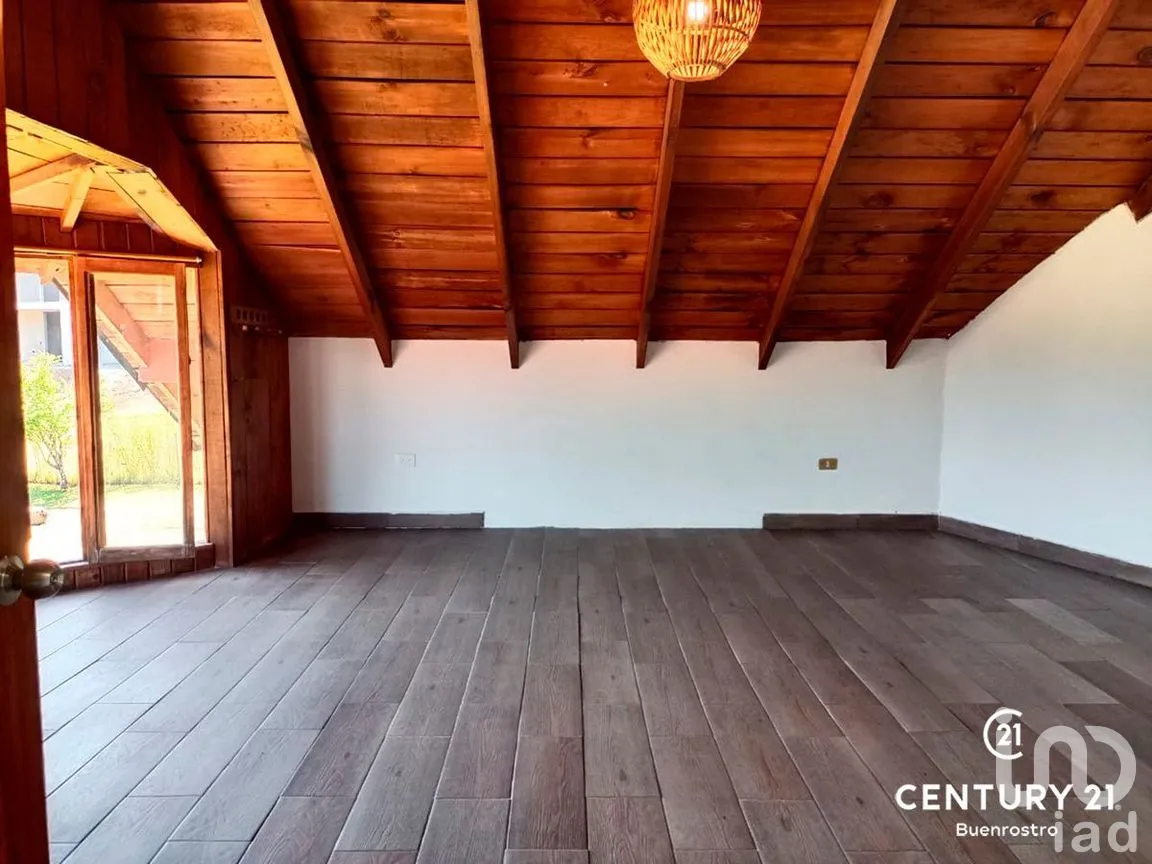 Casa en Renta en El Fresno, Valle de Bravo, Estado de México | NEX-293149 | iad México | Foto 9 de 14