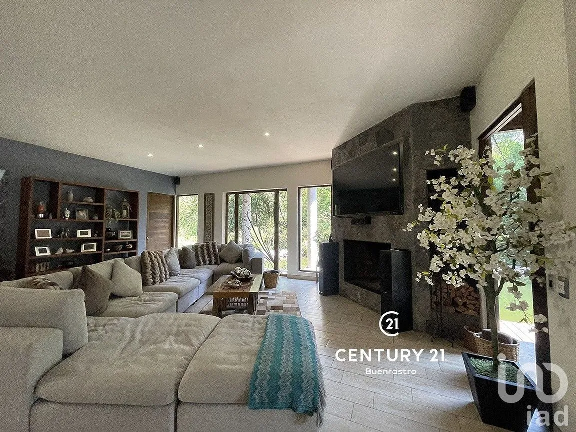 Casa en Renta en Cerro Colorado, Valle de Bravo, Estado de México | NEX-293867 | iad México | Foto 7 de 30