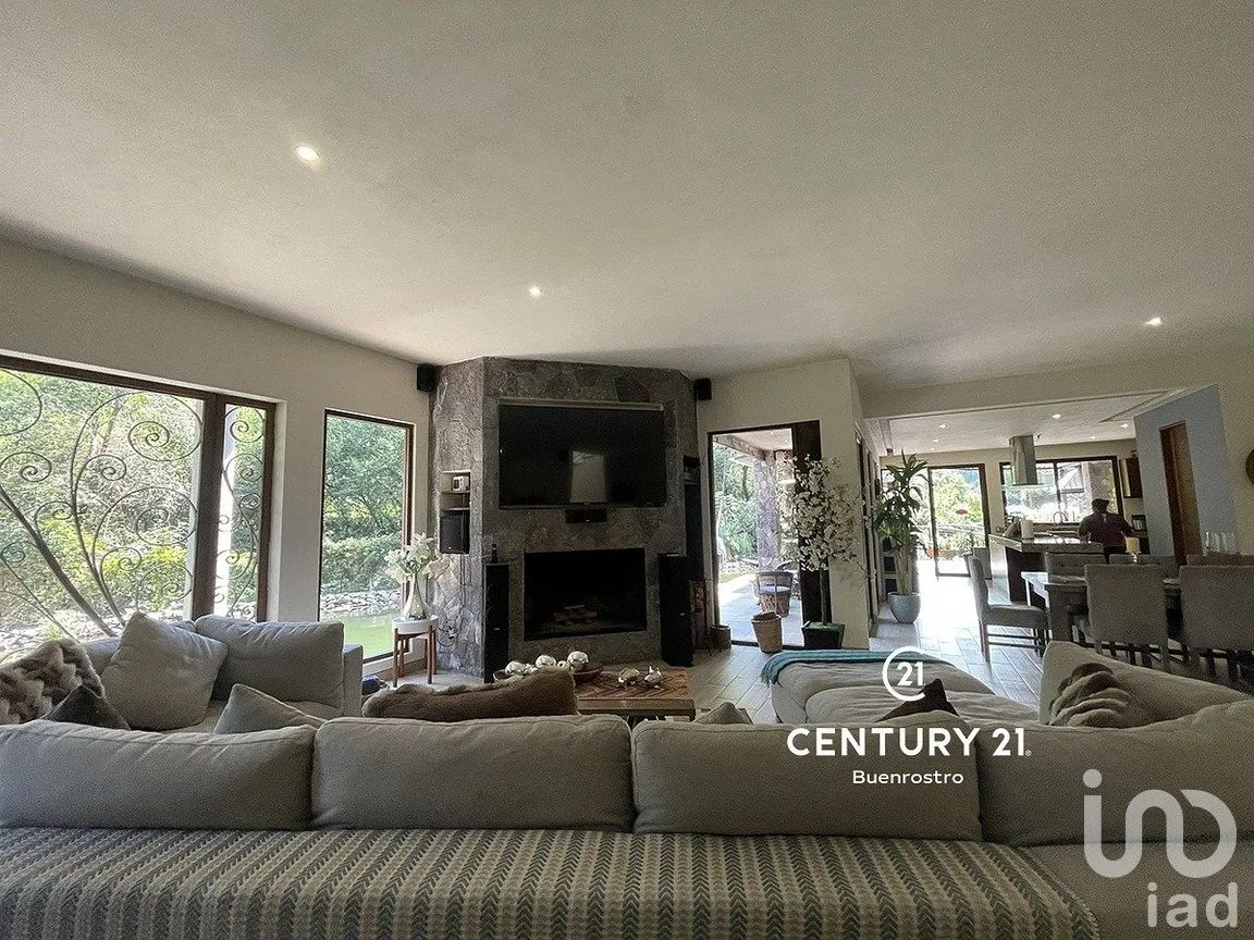 Casa en Renta en Cerro Colorado, Valle de Bravo, Estado de México | NEX-293867 | iad México | Foto 9 de 30