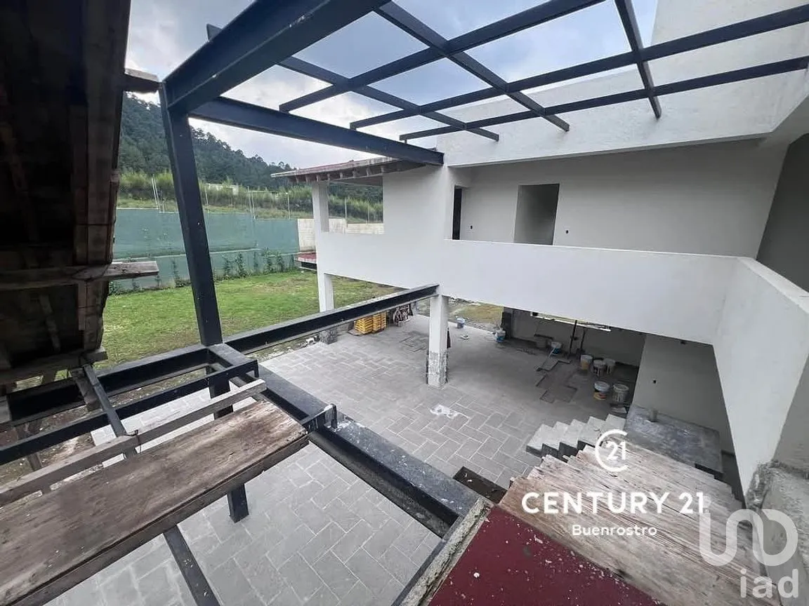 Casa en Venta en Valle de Bravo, Valle de Bravo, Estado de México | NEX-294624 | iad México | Foto 5 de 9
