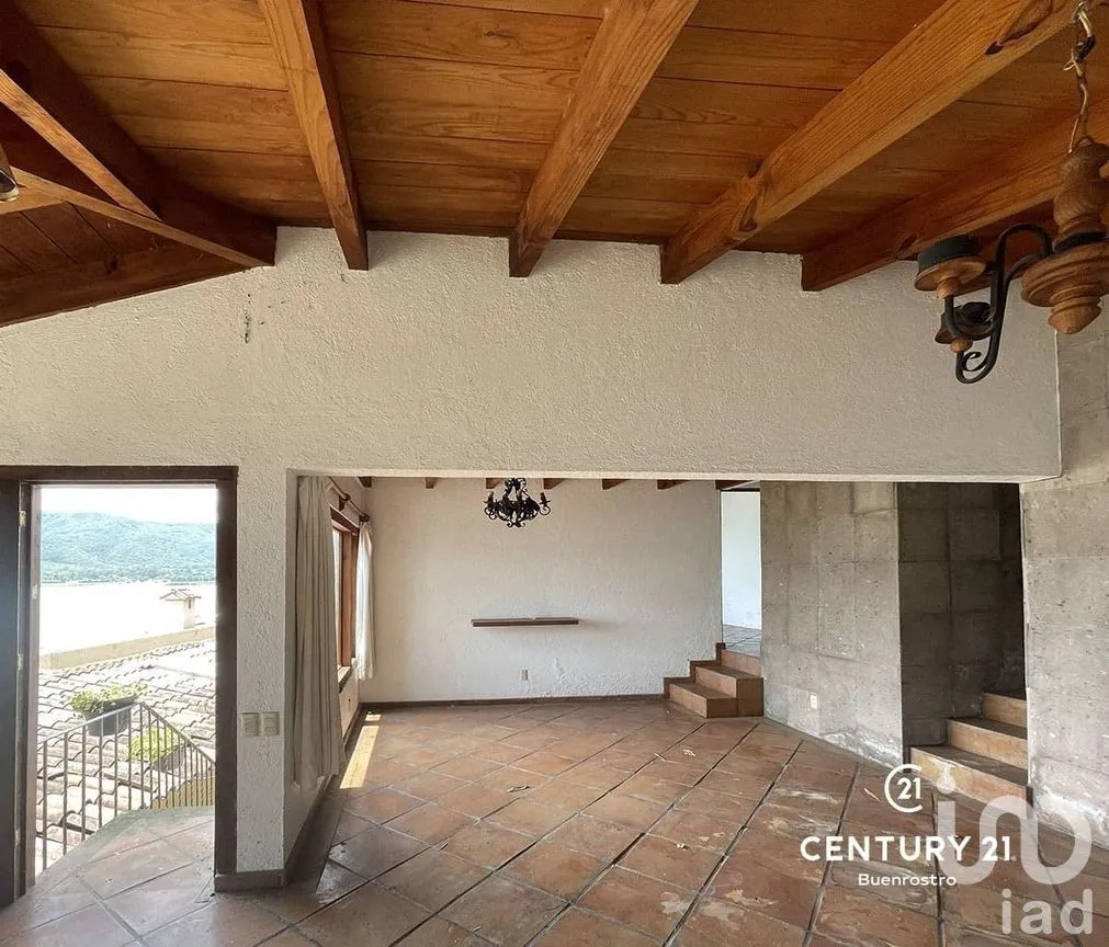 Casa en Venta en Valle de Bravo, Valle de Bravo, Estado de México | NEX-294626 | iad México | Foto 8 de 15
