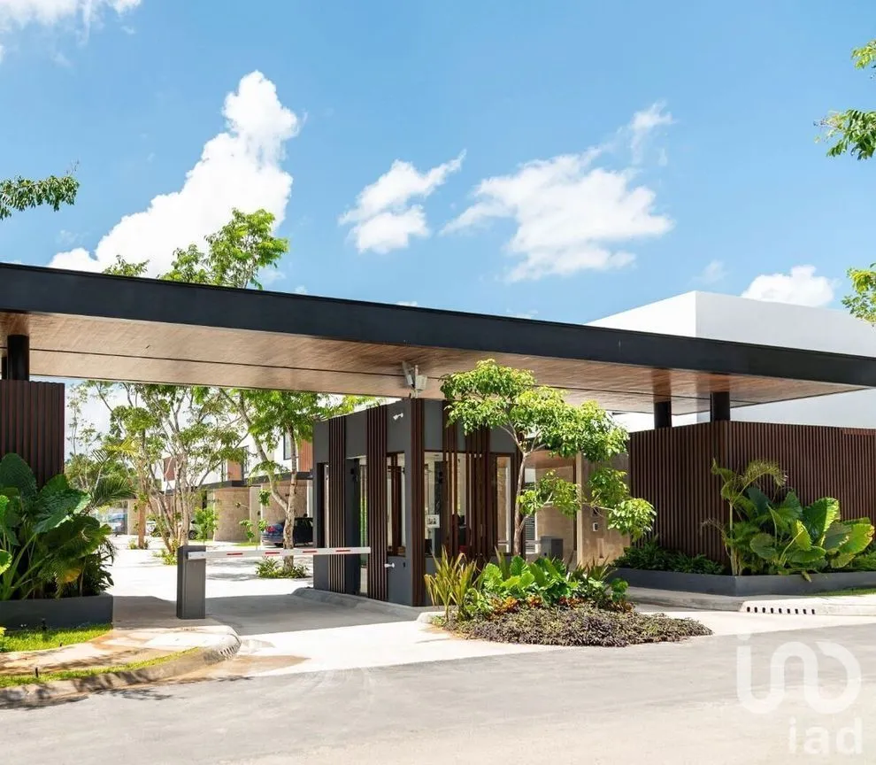 Casa en Venta en Temozon Norte, Mérida, Yucatán | NEX-230095 | iad México | Foto 1 de 11