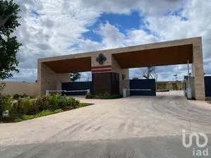 NEX-268875 - Terreno en Venta en Xcanatún, CP 97302, Yucatán.