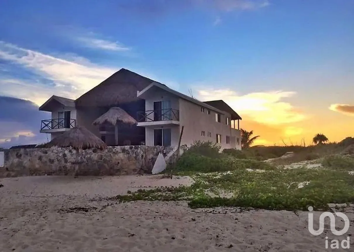 Casa en Venta en Puerto Morelos, Puerto Morelos, Quintana Roo | NEX-272054 | iad México | Foto 1 de 23