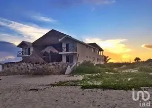 NEX-272054 - Casa en Venta, con 12 recamaras, con 12 baños, con 1000 m2 de construcción.