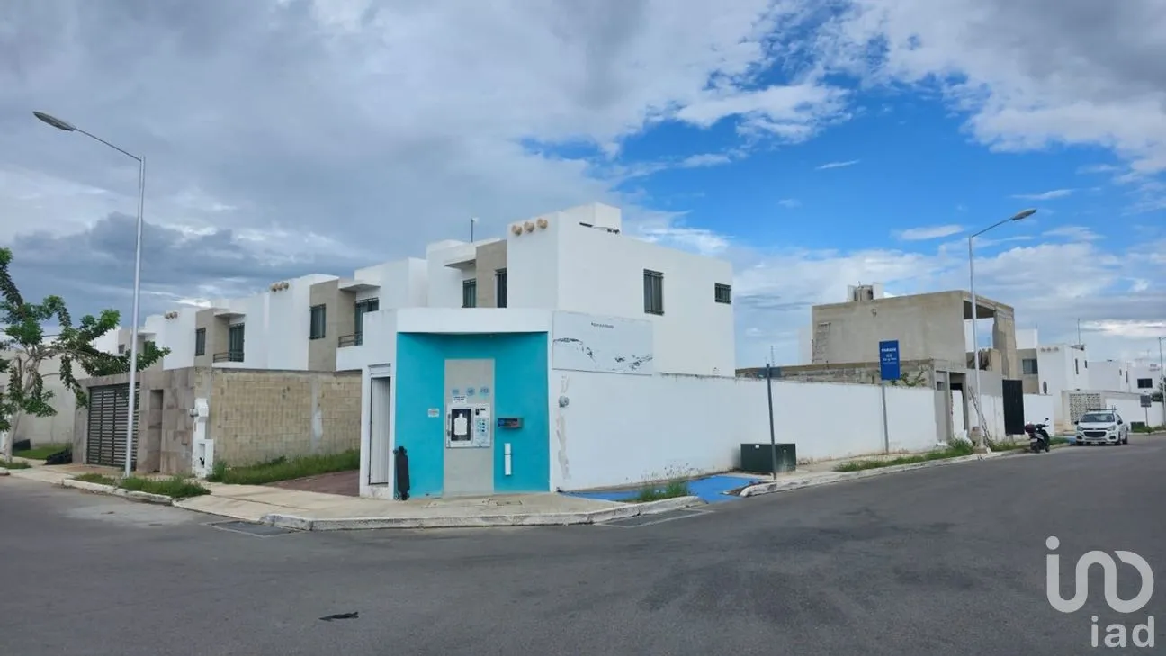 Casa en Venta en Los Héroes, Mérida, Yucatán | NEX-277026 | iad México | Foto 1 de 9