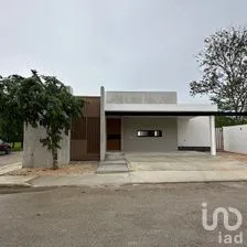 NEX-277109 - Casa en Venta, con 3 recamaras, con 3 baños, con 173.15 m2 de construcción.