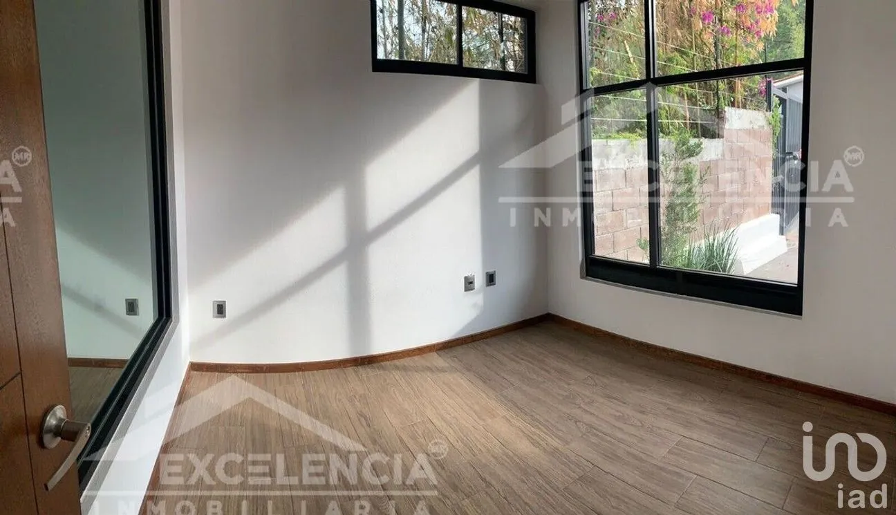 Casa en Venta en Bosques Tres Marías, Morelia, Michoacán | NEX-228094 | iad México | Foto 2 de 26