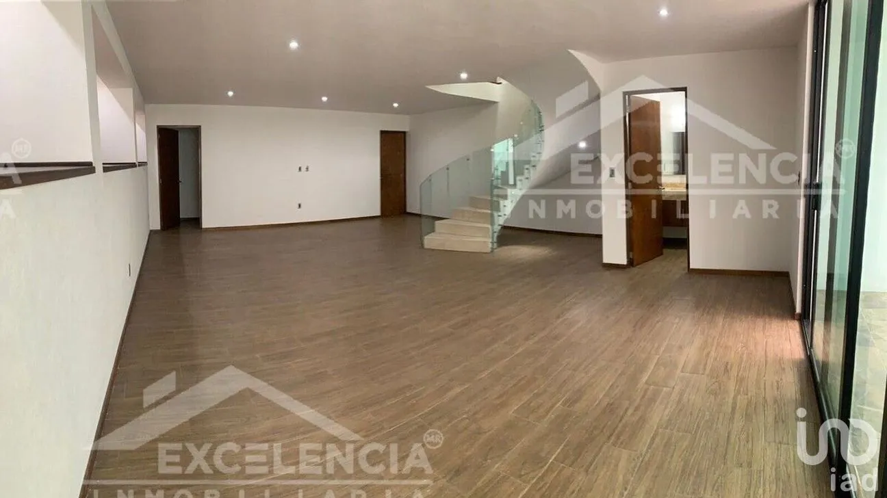 Casa en Venta en Bosques Tres Marías, Morelia, Michoacán | NEX-228094 | iad México | Foto 3 de 26