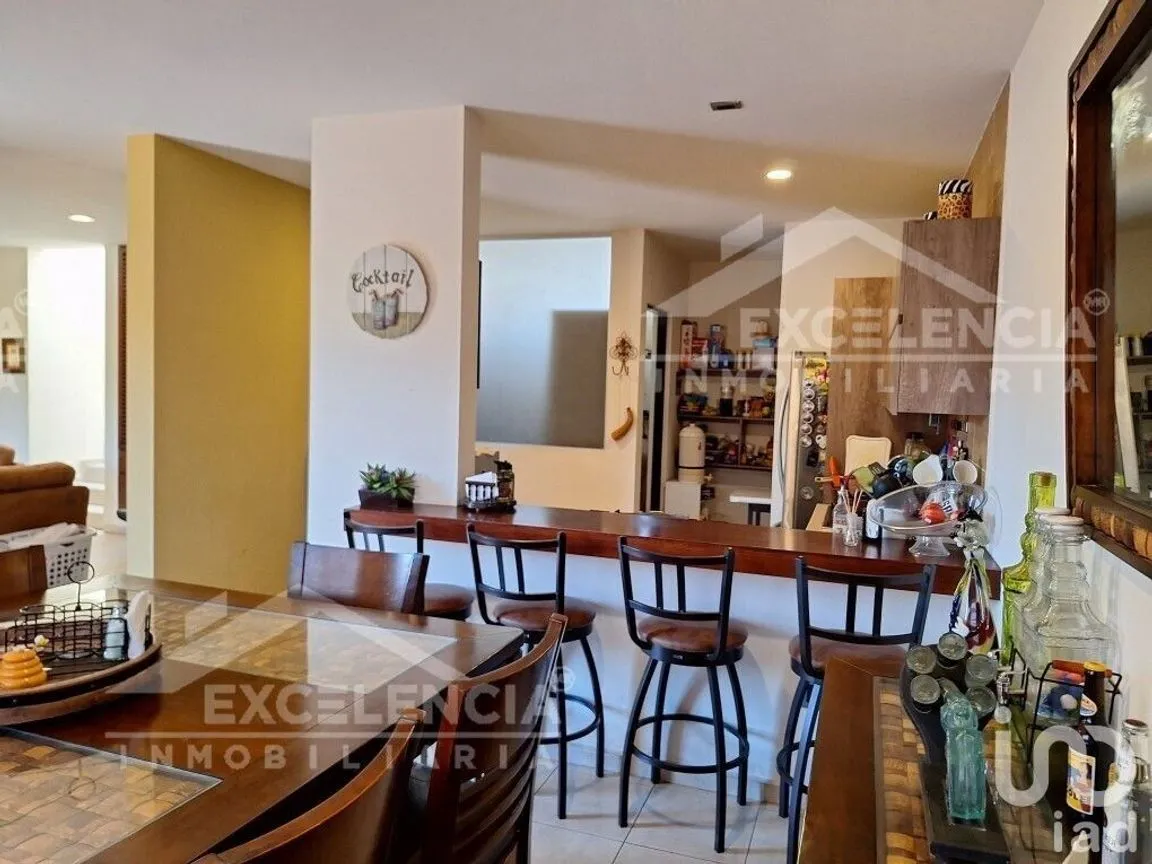 Casa en Venta en Lomas de Vista Bella, Morelia, Michoacán | NEX-228175 | iad México | Foto 3 de 16