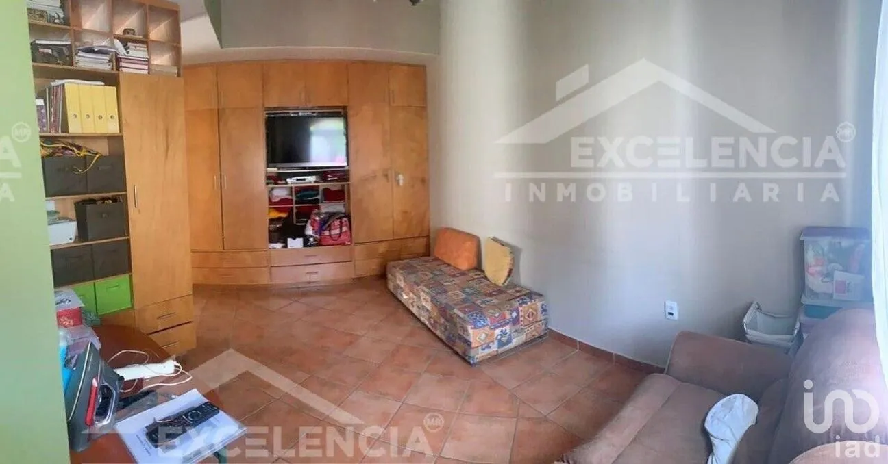 Casa en Venta en La Floresta, Morelia, Michoacán | NEX-228247 | iad México | Foto 3 de 31