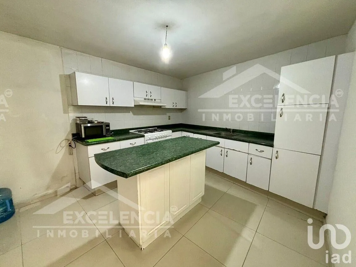Casa en Venta en Alberto Oviedo Mota, Morelia, Michoacán | NEX-229034 | iad México | Foto 3 de 15