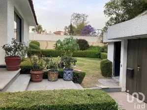 NEX-229328 - Casa en Renta, con 5 recamaras, con 4 baños, con 500 m2 de construcción en Lomas de Chapultepec, CP 11000, Ciudad de México.