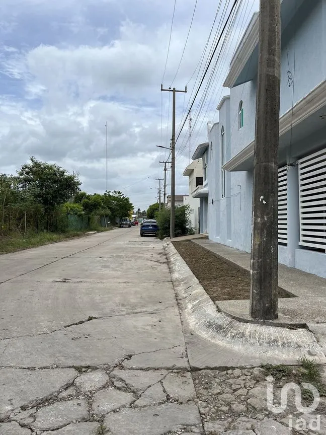 Casa en Renta en Lázaro Cárdenas, Paraíso, Tabasco | NEX-278486 | iad México | Foto 3 de 27