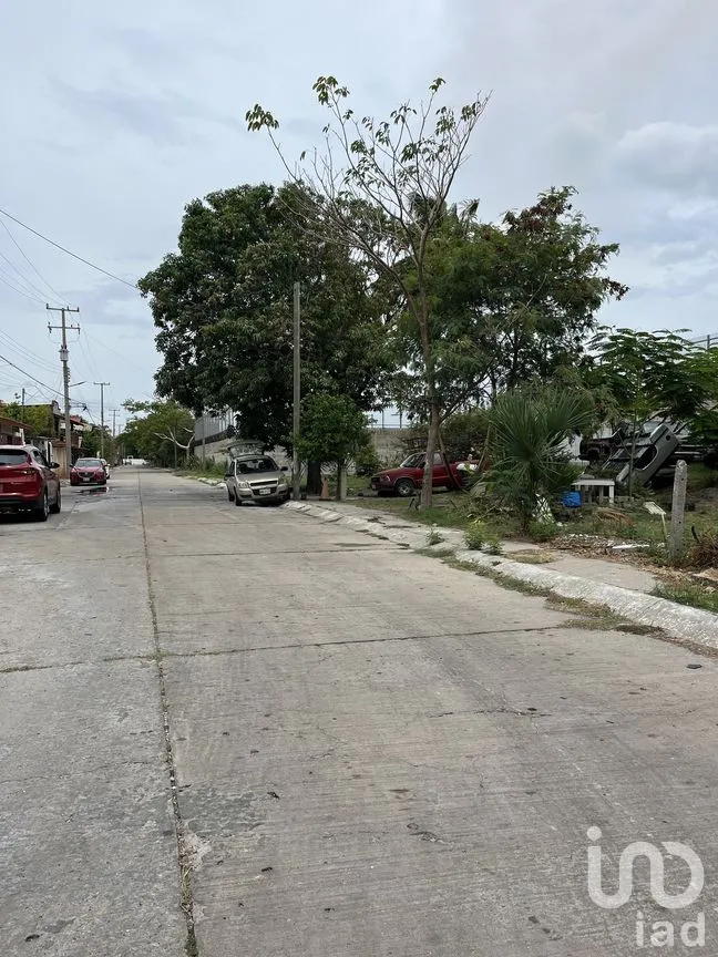 Casa en Renta en Lázaro Cárdenas, Paraíso, Tabasco | NEX-278486 | iad México | Foto 4 de 27