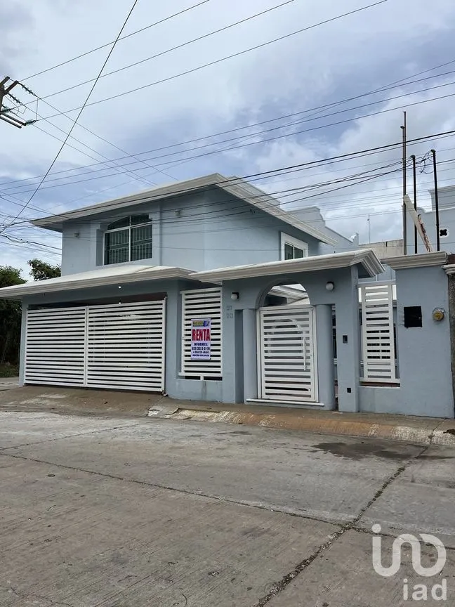 Casa en Renta en Lázaro Cárdenas, Paraíso, Tabasco | NEX-278486 | iad México | Foto 1 de 27