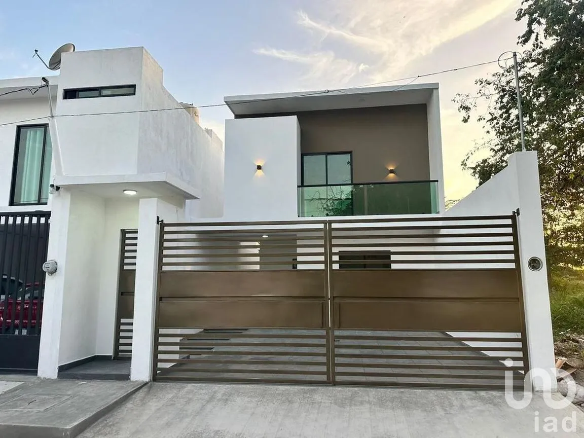 Casa en Venta en Morelos, Comalcalco, Tabasco | NEX-278498 | iad México | Foto 1 de 15