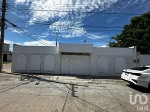 NEX-290378 - Casa en Venta, con 4 recamaras, con 2 baños, con 159.04 m2 de construcción en Lázaro Cárdenas, CP 86606, Tabasco.