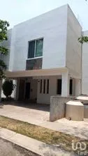 NEX-228072 - Casa en Venta, con 3 recamaras, con 2 baños, con 420 m2 de construcción en Residencial Bonanza, CP 29055, Chiapas.