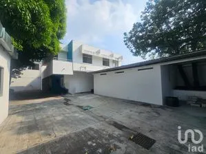 NEX-279036 - Casa en Venta, con 8 recamaras, con 4 baños, con 380 m2 de construcción en El Mirador, CP 29030, Chiapas.