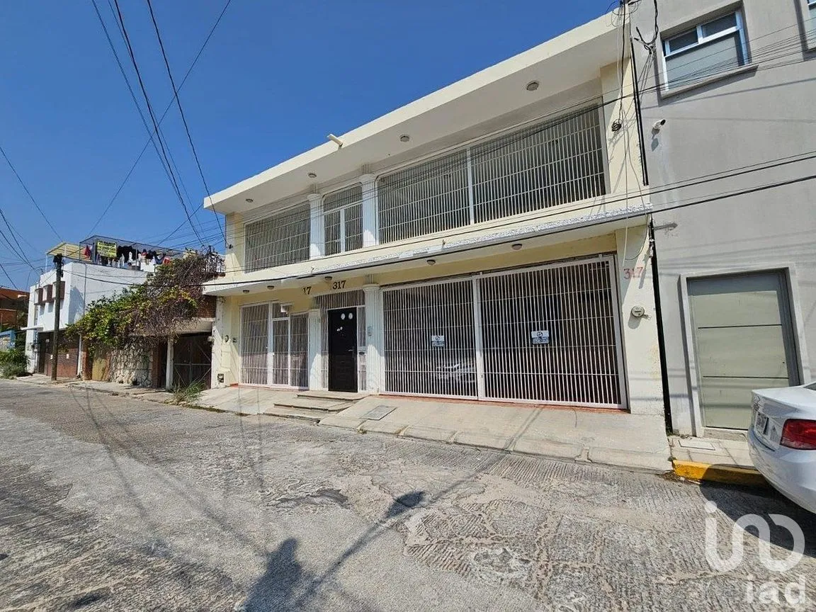 Casa en Venta en Jardines de Tuxtla, Tuxtla Gutiérrez, Chiapas | NEX-292331 | iad México | Foto 3 de 39