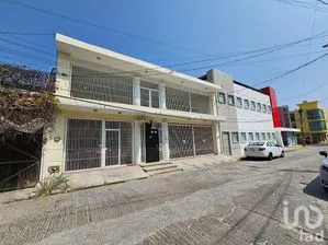 NEX-292331 - Casa en Venta, con 6 recamaras, con 5 baños, con 700 m2 de construcción en Jardines de Tuxtla, CP 29020, Chiapas.