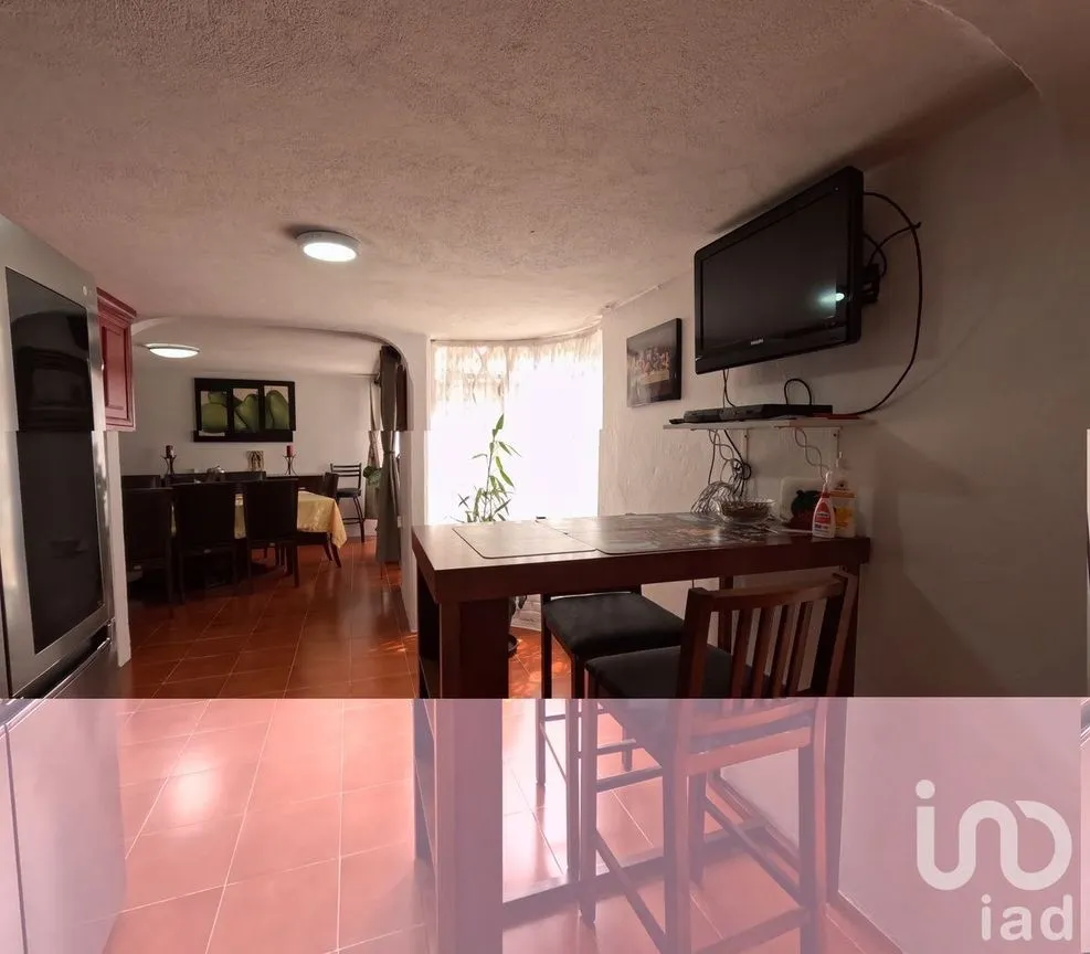 Casa en Venta en Bosques del Lago, Cuautitlán Izcalli, Estado De México | NEX-229848 | iad México | Foto 8 de 36