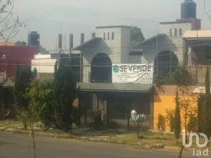NEX-272555 - Casa en Venta, con 8 recamaras, con 4 baños, con 300 m2 de construcción en Bosques del Lago, CP 54766, Estado de México.
