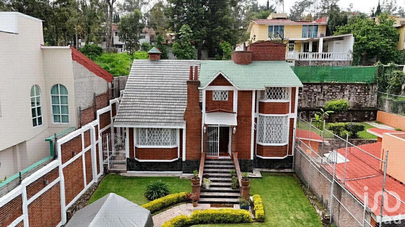 Casa en Venta en Bosques del Lago, Cuautitlán Izcalli, Estado de México | NEX-272570 | iad México | Foto 1 de 36